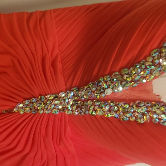 Jovanni Evening Dress - Picture 3 of 5